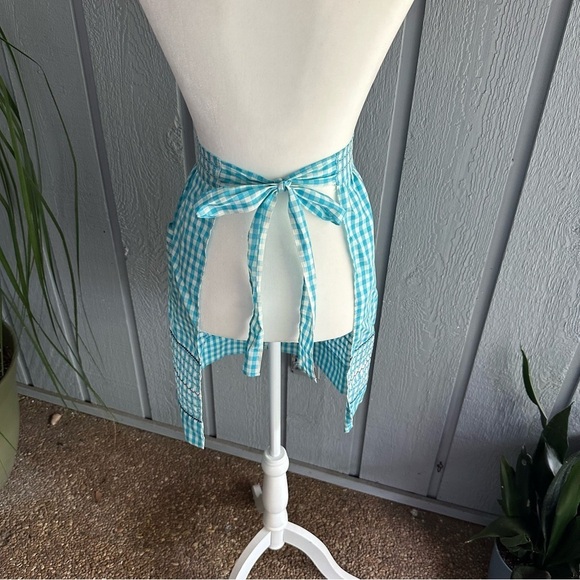 Vintage Gingham Blue White Half Apron Retro 50s Embroidery Border 2 Pockets - Picture 8 of 10